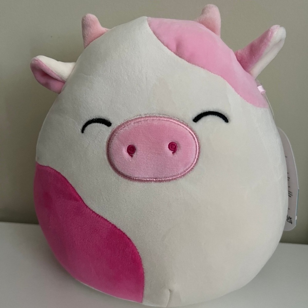 Caedyn squishmallow - pink cow